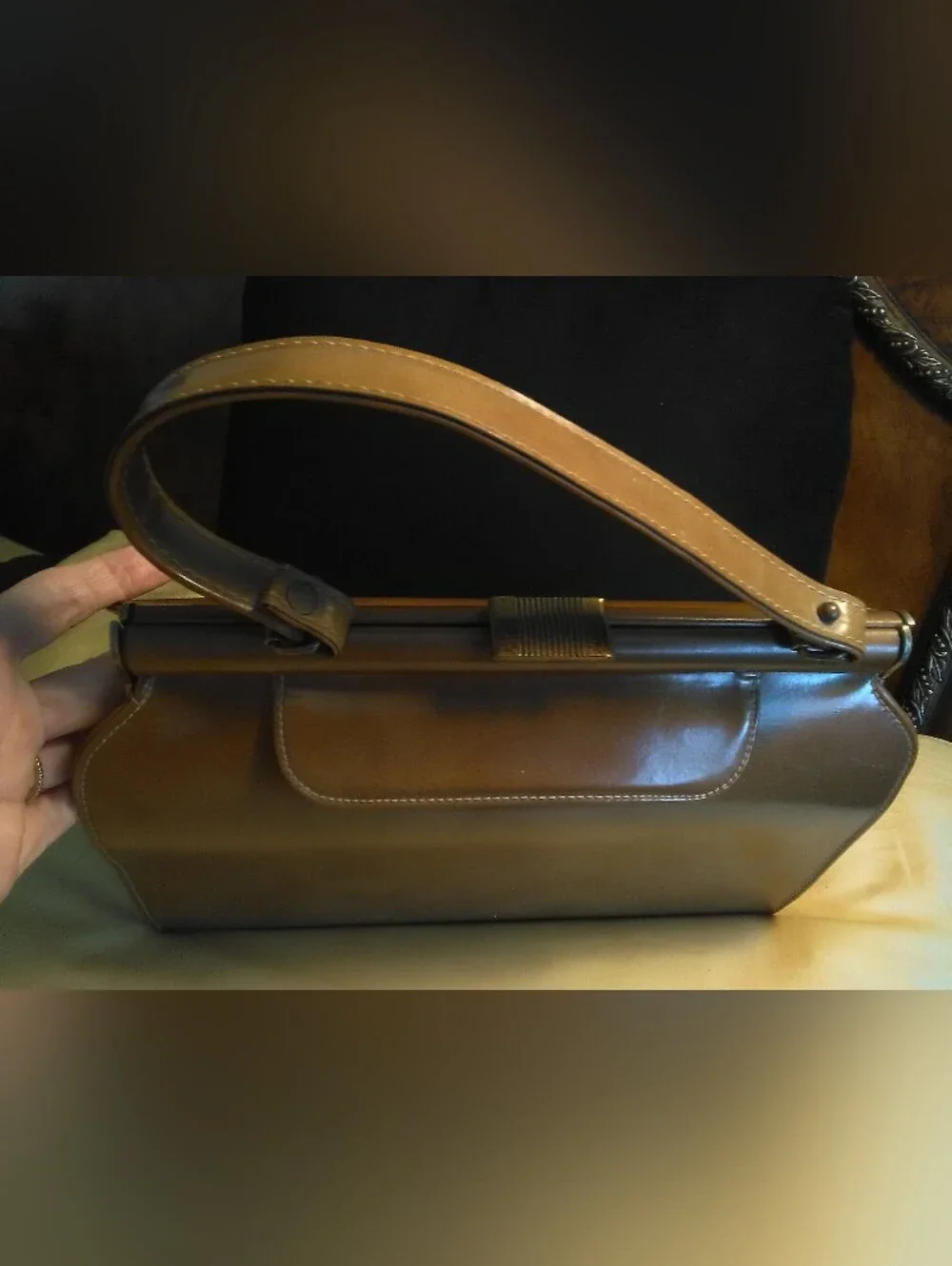ANTIQUE LEATHER Tan Classic Structured Top-Handle HANDBAG (USA) READ DESCRIPTION